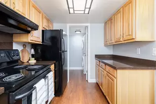 1133 Cooper River Dr, San Jose, CA 95126 - Photo 10