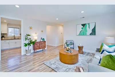 5596 Vassar Dr, San Jose, CA 95118 - Photo 8