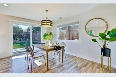 5596 Vassar Dr, San Jose, CA 95118 - Photo 16