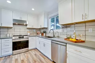 5596 Vassar Dr, San Jose, CA 95118 - Photo 10