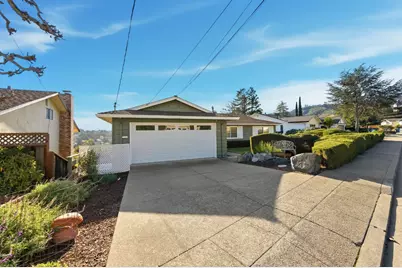 217 Bay View Dr, San Carlos, CA 94070 - Photo 2