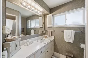 217 Bay Vw Dr, San Carlos, CA 94070 - Photo 32