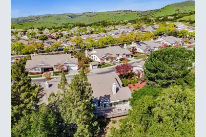 8718 McCarty Ranch Dr, San Jose, CA 95135 - Photo 48