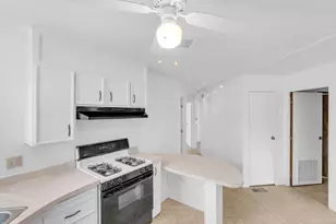 2827 Moss Hollow Dr 2827, San Jose, CA 95121 - Photo 10