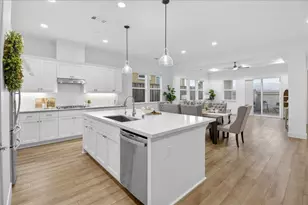 2102 White Oak Dr, Hollister, CA 95023 - Photo 4