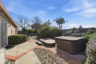 1270 Alder St, Hollister, CA 95023 - Photo 2