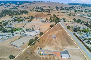 2055 Rucker Ave, Gilroy, CA 95020 - Photo 4