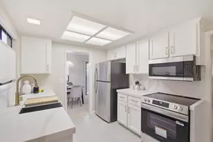 18944 Sara Park Cir, Saratoga, CA 95070 - Photo 8