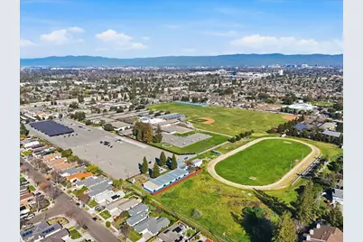 992 Hibiscus Ln, San Jose, CA 95117 - Photo 46