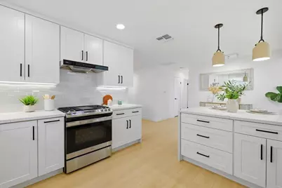 992 Hibiscus Ln, San Jose, CA 95117 - Photo 12