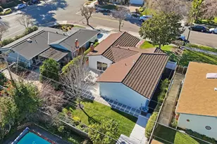 992 Hibiscus Ln, San Jose, CA 95117 - Photo 40