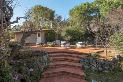 888 Robb Rd, Palo Alto, CA 94306 - Photo 24