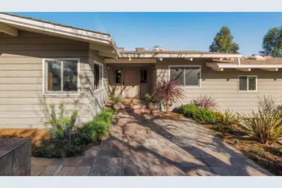 888 Robb Rd, Palo Alto, CA 94306 - Photo 4