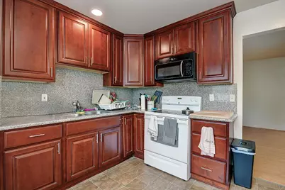 365 Chiquita Ave, Mountain View, CA 94041 - Photo 16