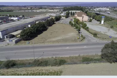 1630 W Beach St, Watsonville, CA 95076 - Photo 10