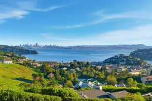 28 Marinero Cir 18, Belvedere Tiburon, CA 94920 - Photo 2