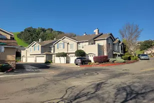 10711 Wallace Ln, Dublin, CA 94568 - Photo 2