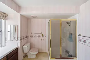 25 Rinconada Cir, Belmont, CA 94002 - Photo 36