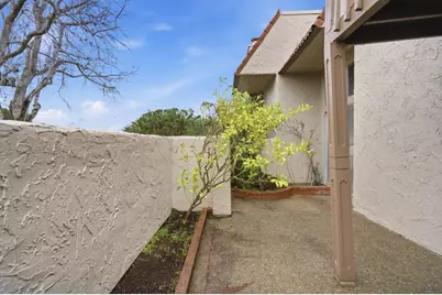 25 Rinconada Cir, Belmont, CA 94002 - Photo 22