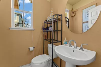 704 Tennyson Dr, Gilroy, CA 95020 - Photo 12