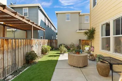 704 Tennyson Dr, Gilroy, CA 95020 - Photo 22