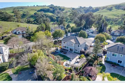 7085 Wilderness Cir, San Jose, CA 95135 - Photo 44