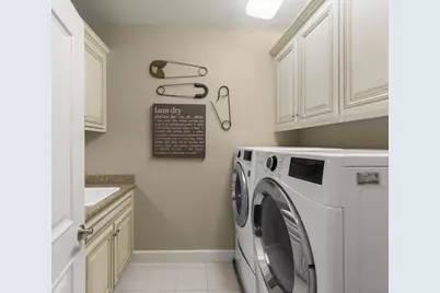 6617 Broadacres Dr, San Jose, CA 95120 - Photo 56