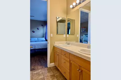 9510 Pinehurst Dr, Roseville, CA 95747 - Photo 18