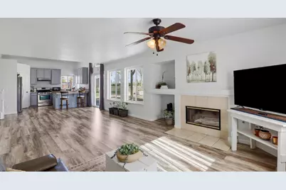 2191 Spruce Dr, Hollister, CA 95023 - Photo 10