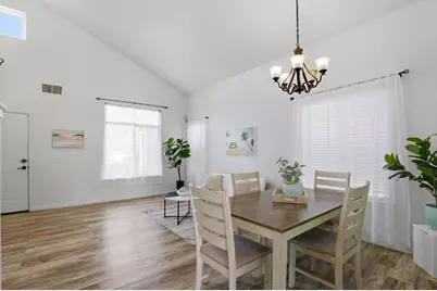 2191 Spruce Dr, Hollister, CA 95023 - Photo 2