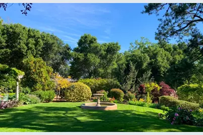 19401 San Marcos Rd, Saratoga, CA 95070 - Photo 42