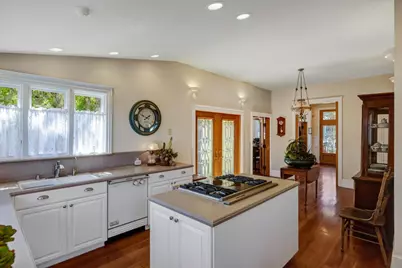 131 7th St, Pacific Grove, CA 93950 - Photo 14