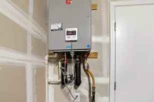 2761 Glenview Dr, Hollister, CA 95023 - Photo 44