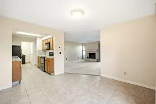 1067 Padre Dr 2, Salinas, CA 93901 - Photo 8