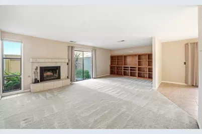 1067 Padre Dr 2, Salinas, CA 93901 - Photo 4