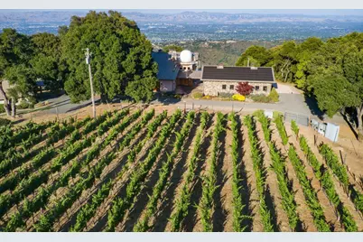 15060 Montebello Rd, Cupertino, CA 95014 - Photo 72