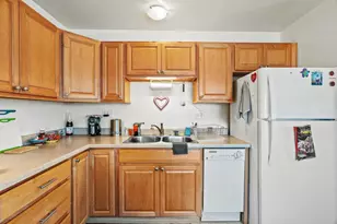 301 7th St, Pacific Grove, CA 93950 - Photo 24