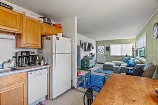 301 7th St, Pacific Grove, CA 93950 - Photo 10