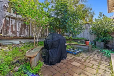 301 7th St, Pacific Grove, CA 93950 - Photo 30