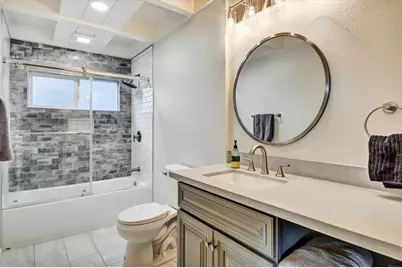 2323 Mastlands Dr, Oakland, CA 94611 - Photo 14