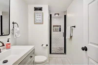 2323 Mastlands Dr, Oakland, CA 94611 - Photo 10