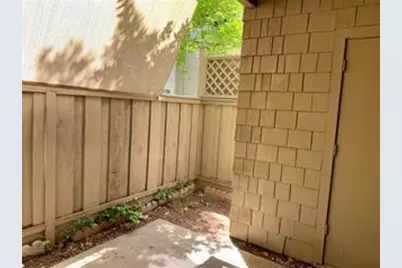 5693 Makati Cir D, San Jose, CA 95123 - Photo 22