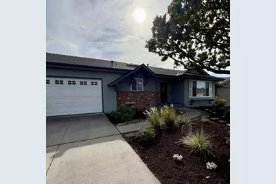 15 Del Rey Cir, Salinas, CA 93901 - Photo 2
