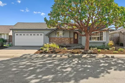 15 Del Rey Cir, Salinas, CA 93901 - Photo 1