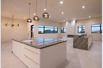 520 Lighthouse Ave 301, Pacific Grove, CA 93950 - Photo 4