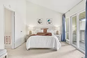 19124 Vineyard Ln, Saratoga, CA 95070 - Photo 16