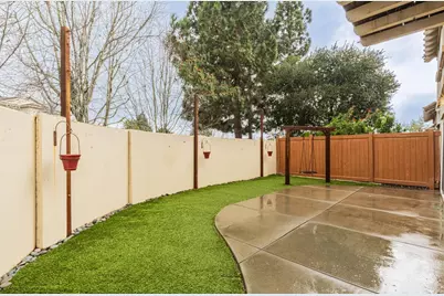 949 Nantucket Blvd 1, Salinas, CA 93906 - Photo 12