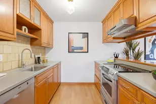 125 Connemara Way 32, Sunnyvale, CA 94087 - Photo 8