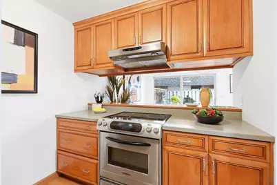 125 Connemara Way 32, Sunnyvale, CA 94087 - Photo 10