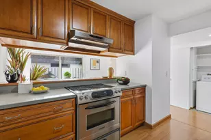 125 Connemara Way 32, Sunnyvale, CA 94087 - Photo 14